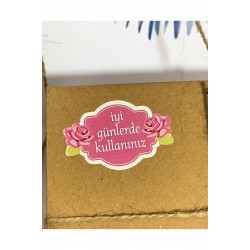 İyi Günlerde Kullanınız Güllü Özel Kesim Yapışkanlı Etiket 32x50 Mm 55 Adet İyi Günlerde Kullanınız Güllü Özel Kesim Yapışkanlı Etiket 32x50 Mm 55 Adet