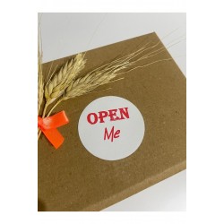 Open Me Kırmızı Yazı Yuvarlak Yapışkanlı Etiket 5x5 cm 100 adet Open Me Kırmızı Yazı Yuvarlak Yapışkanlı Etiket 5x5 cm 100 adet