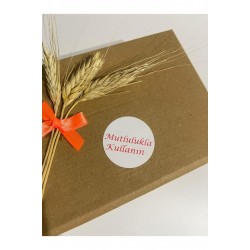 Mutlulukla Kullanın Kırmızı Yazı Yuvarlak Yapışkanlı Etiket 4x4 cm 120 adet Mutlulukla Kullanın Kırmızı Yazı Yuvarlak Yapışkanlı Etiket 4x4 cm 120 adet
