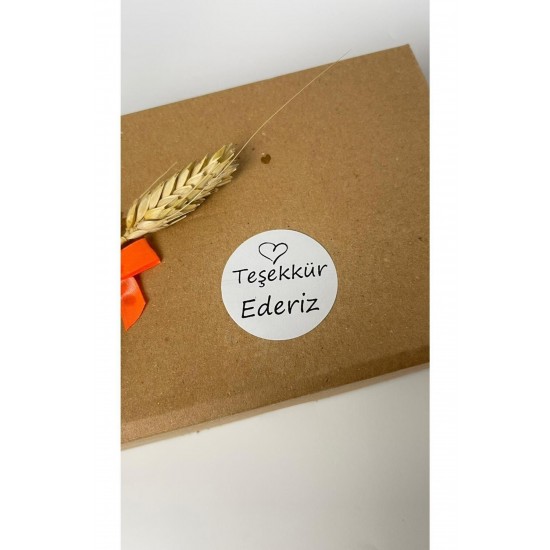 Teşekkür Ederiz Üstü Kalpli Siyah Yazılı Yuvarlak Yapışkanlı Etiket 5x5 cm 100 adet