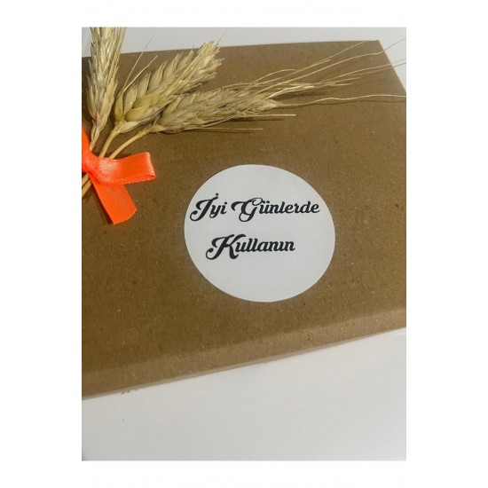 İyi Günlerde Kullanın Siyah El Yazılı Yuvarlak Yapışkanlı Etiket 5x5 cm 100 adet İyi Günlerde Kullanın Siyah El Yazılı Yuvarlak Yapışkanlı Etiket 5x5 cm 100 adet